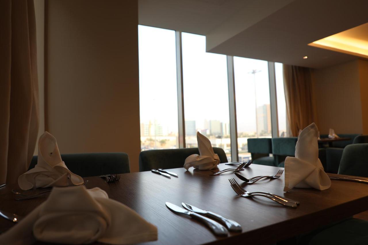 Hotel Hdb Financial District à Riyad Extérieur photo
